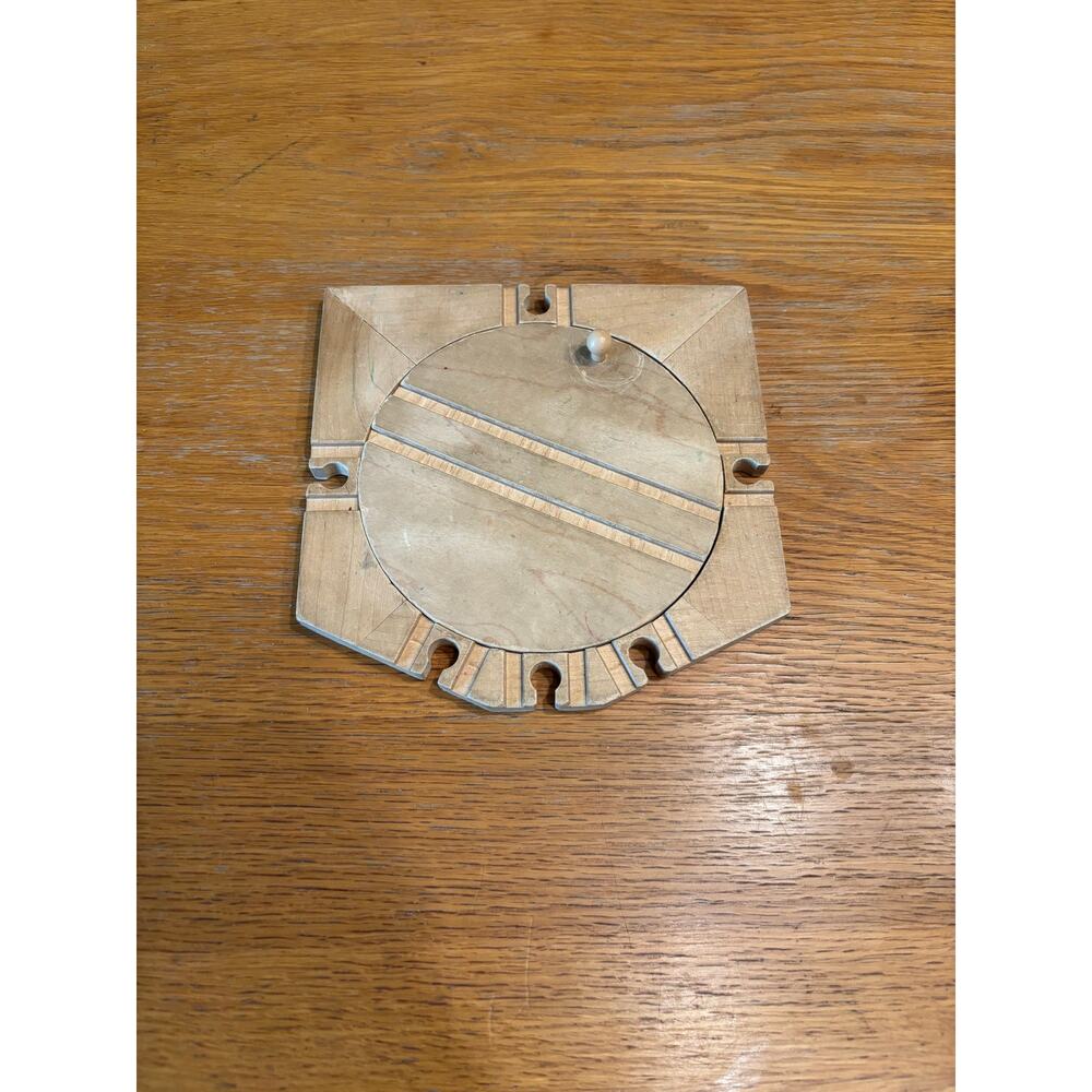 Thomas the Tank Engine & Friends Wooden 8" Clickety Clack Switch Track Turntable